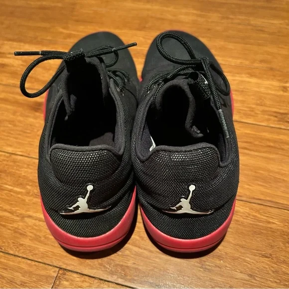 Jordan eclipse 7Y/8.5W - Picture 2 of 4